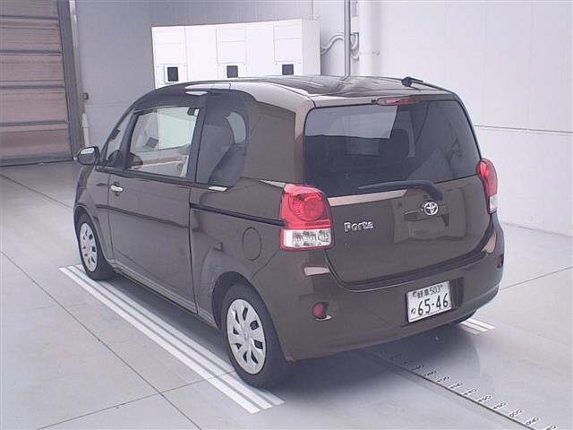 TOYOTA PORTE