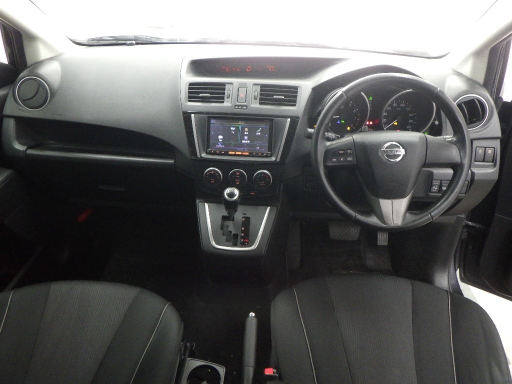 NISSAN LAFESTA
