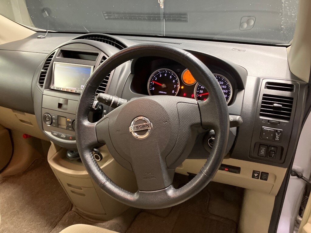 NISSAN LAFESTA