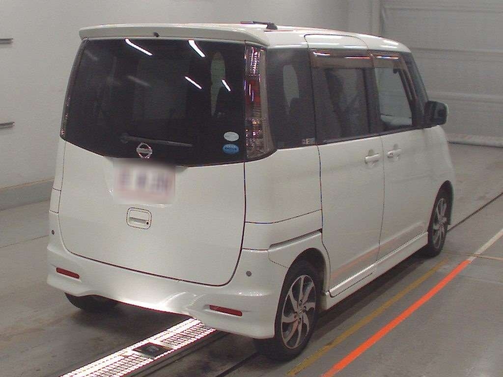 NISSAN ROOX