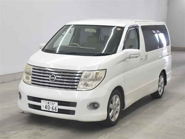 NISSAN ELGRAND