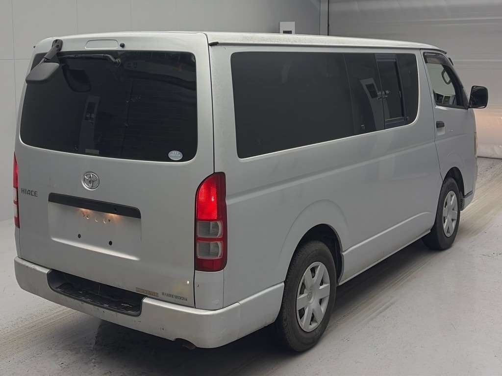 TOYOTA REGIUS ACE