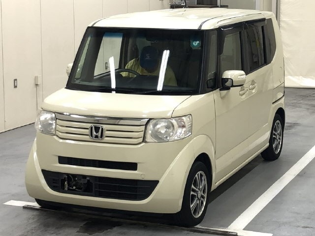 HONDA N-BOX