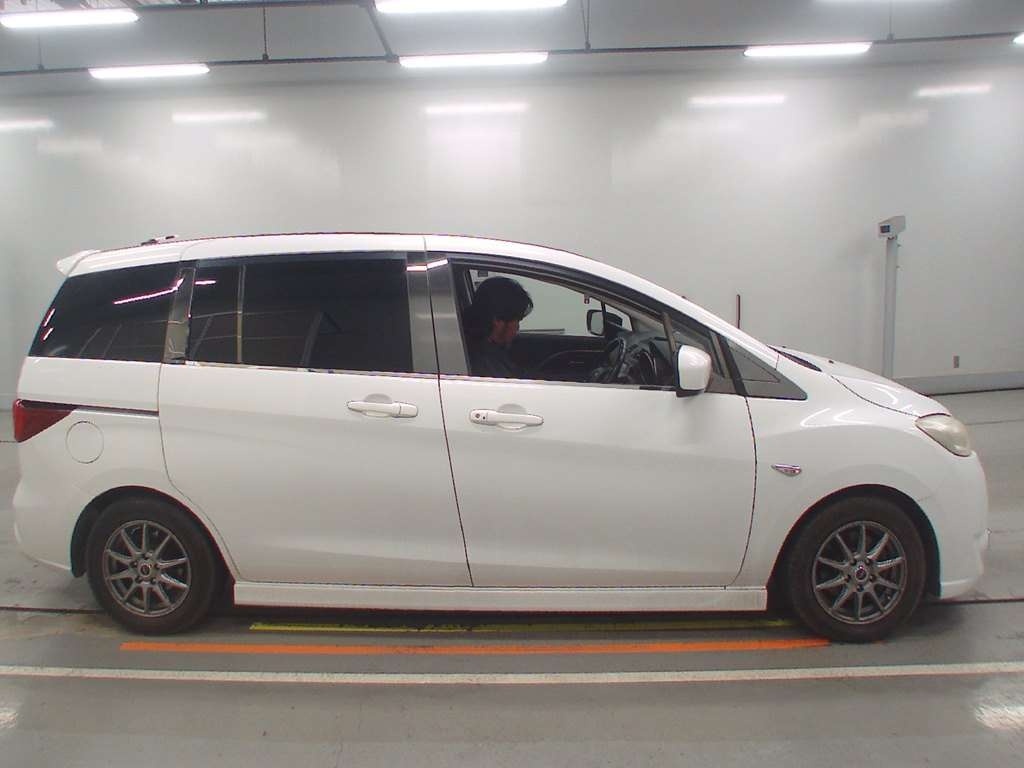 NISSAN LAFESTA