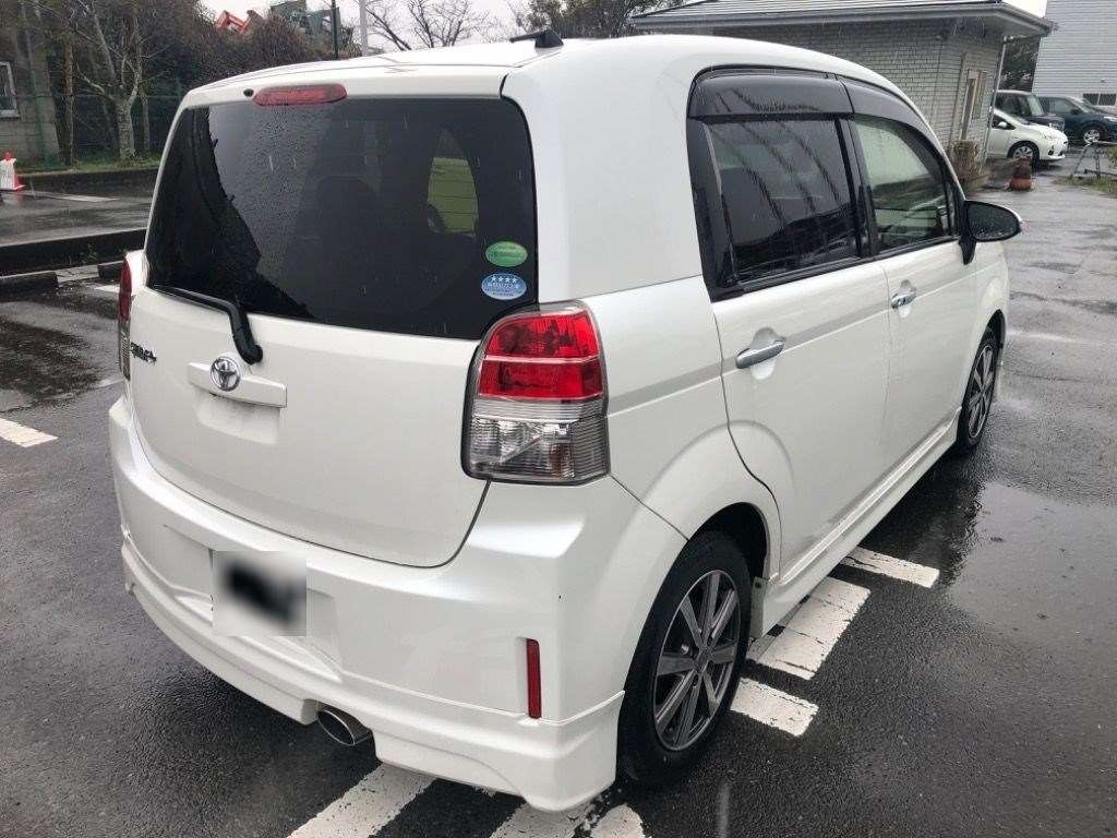 TOYOTA SPADE