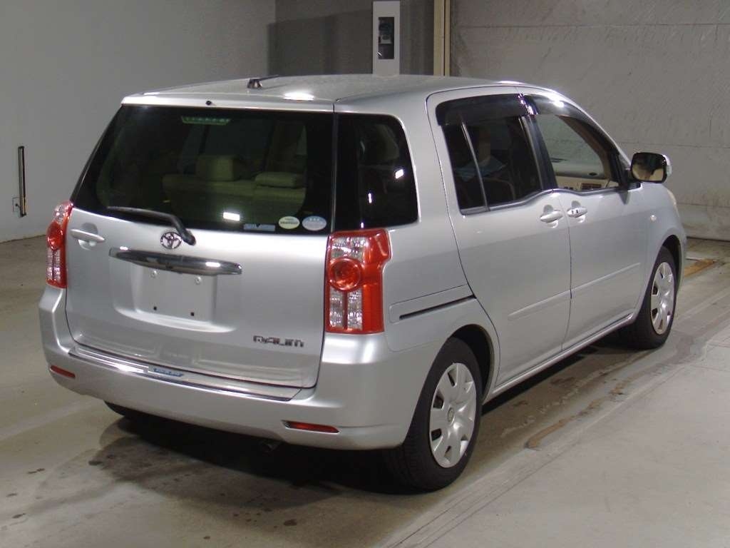 TOYOTA RAUM