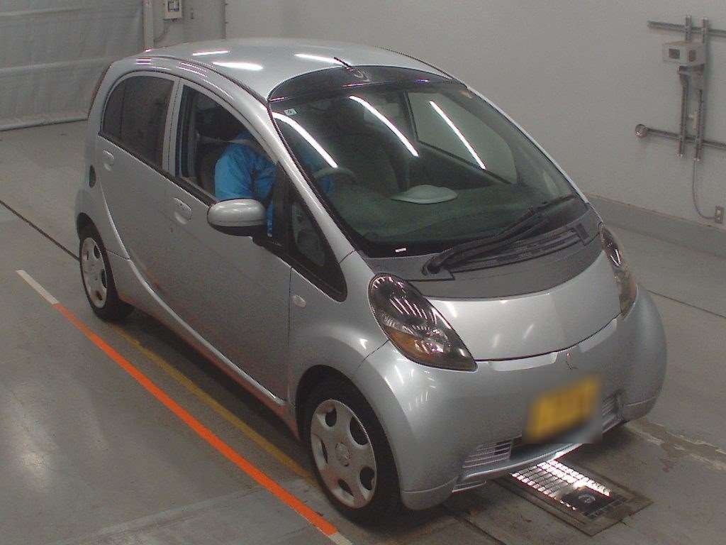 MITSUBISHI I