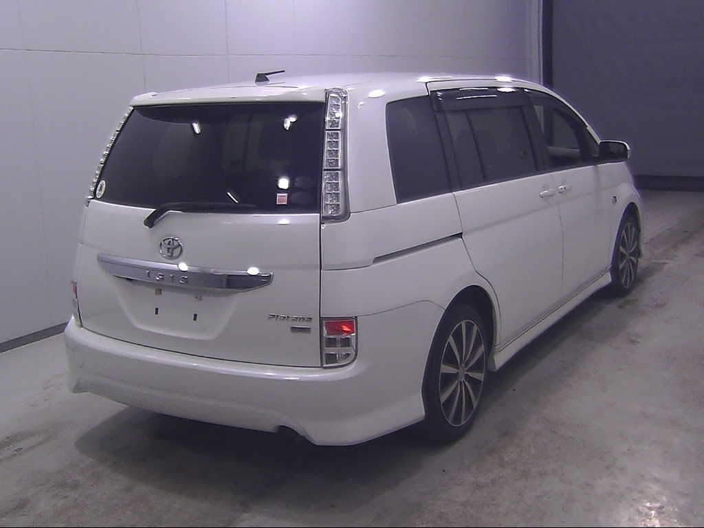 TOYOTA ISIS