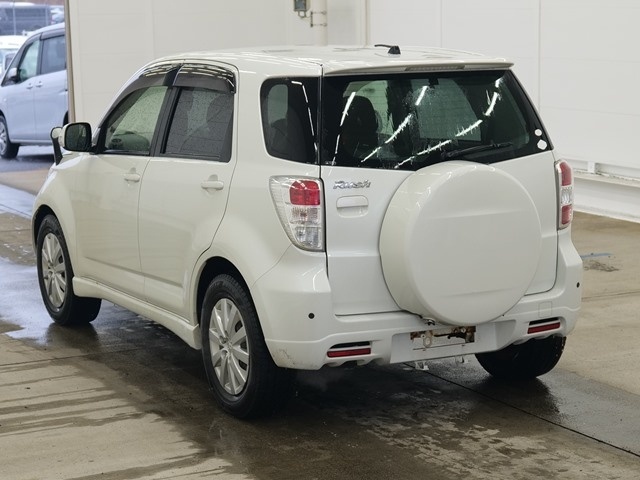 TOYOTA RUSH