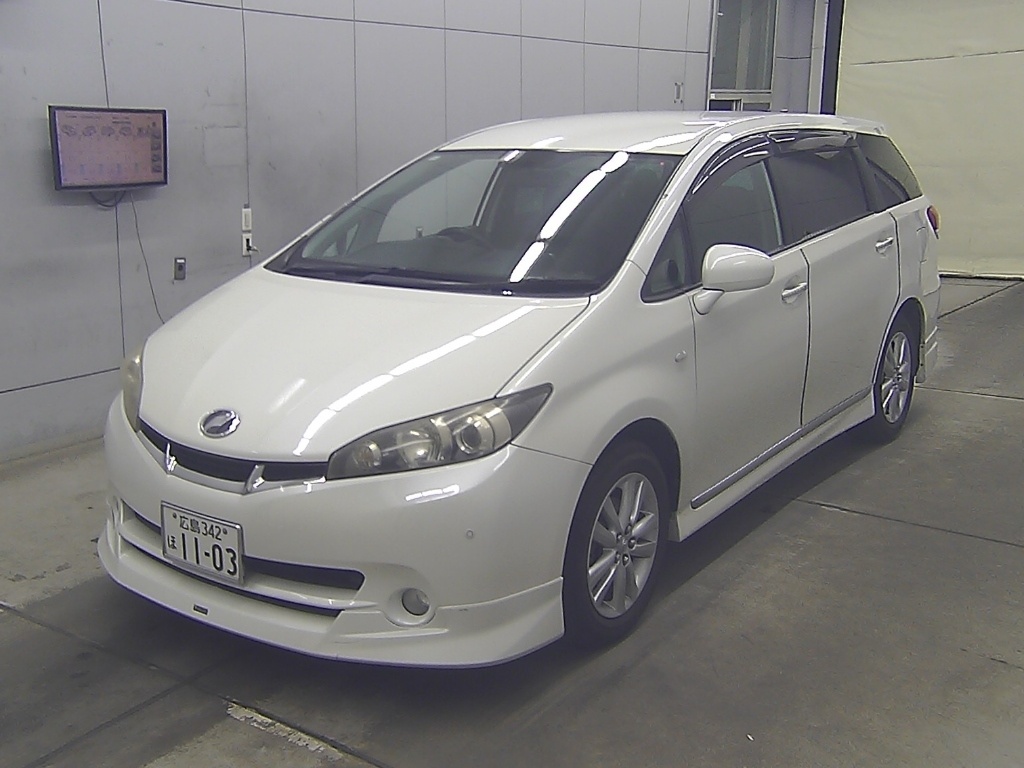 TOYOTA WISH