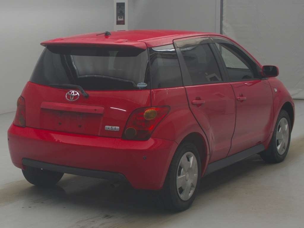 TOYOTA IST
