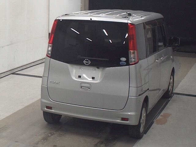 NISSAN ROOX