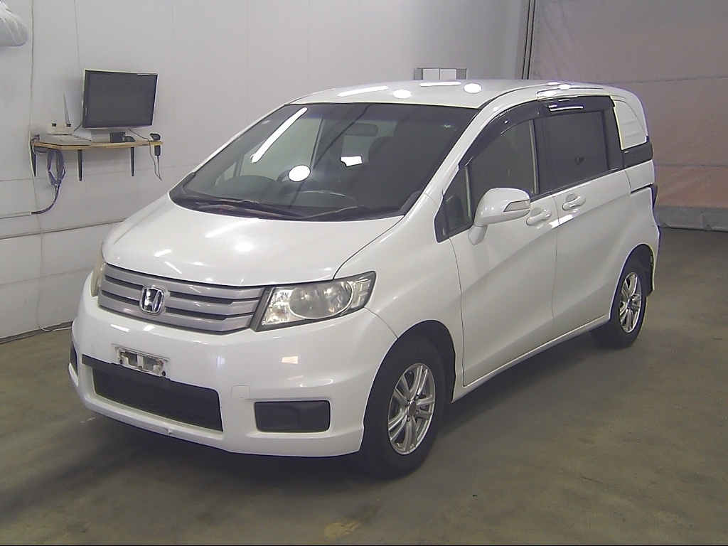 HONDA FREED SPIKE