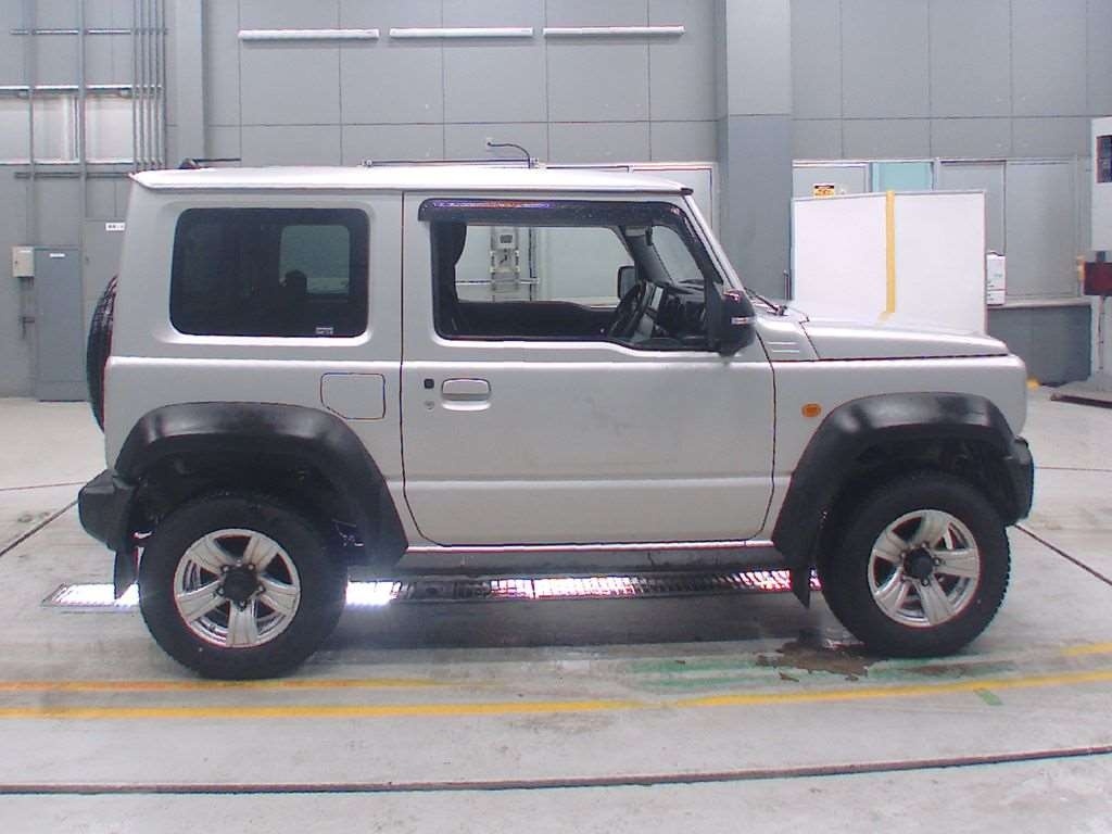 SUZUKI JIMNY SIERRA