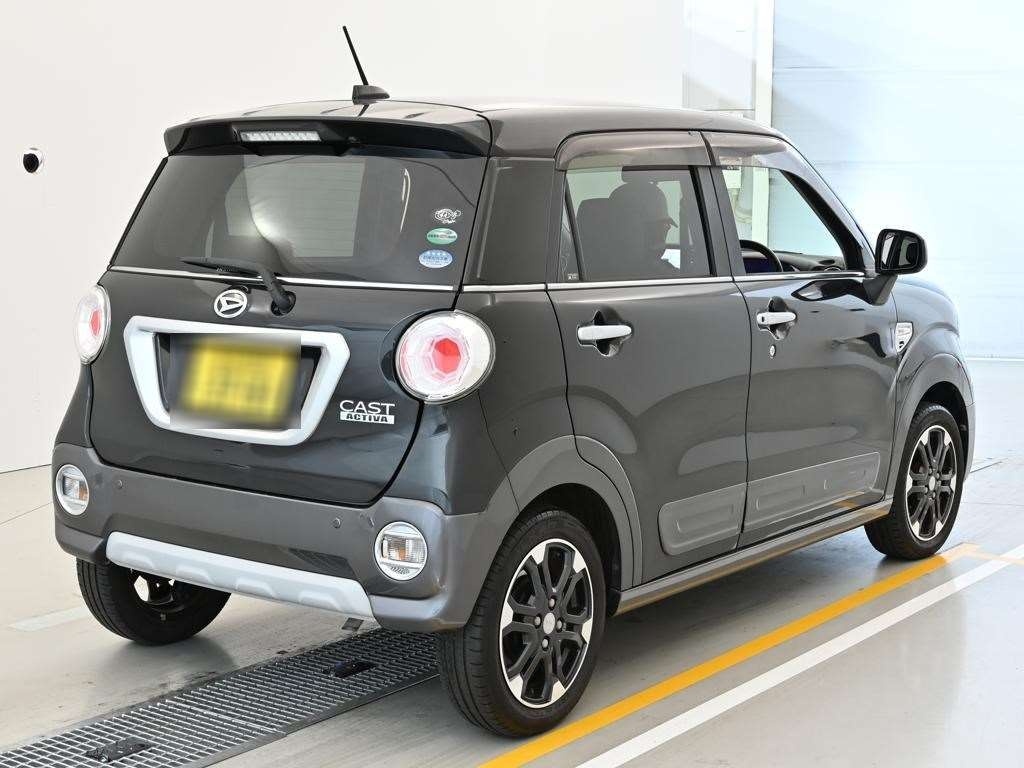 DAIHATSU CAST