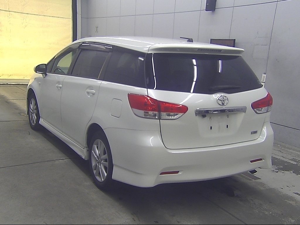 TOYOTA WISH