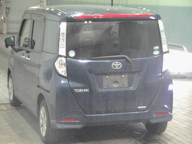 TOYOTA TANK