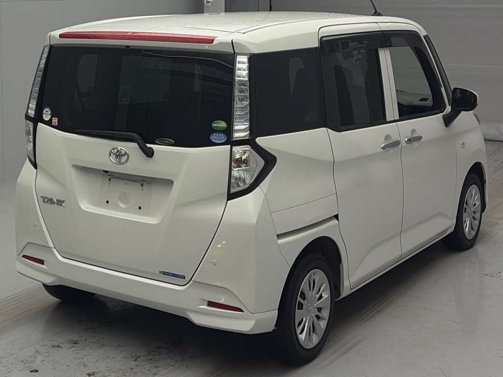 TOYOTA TANK