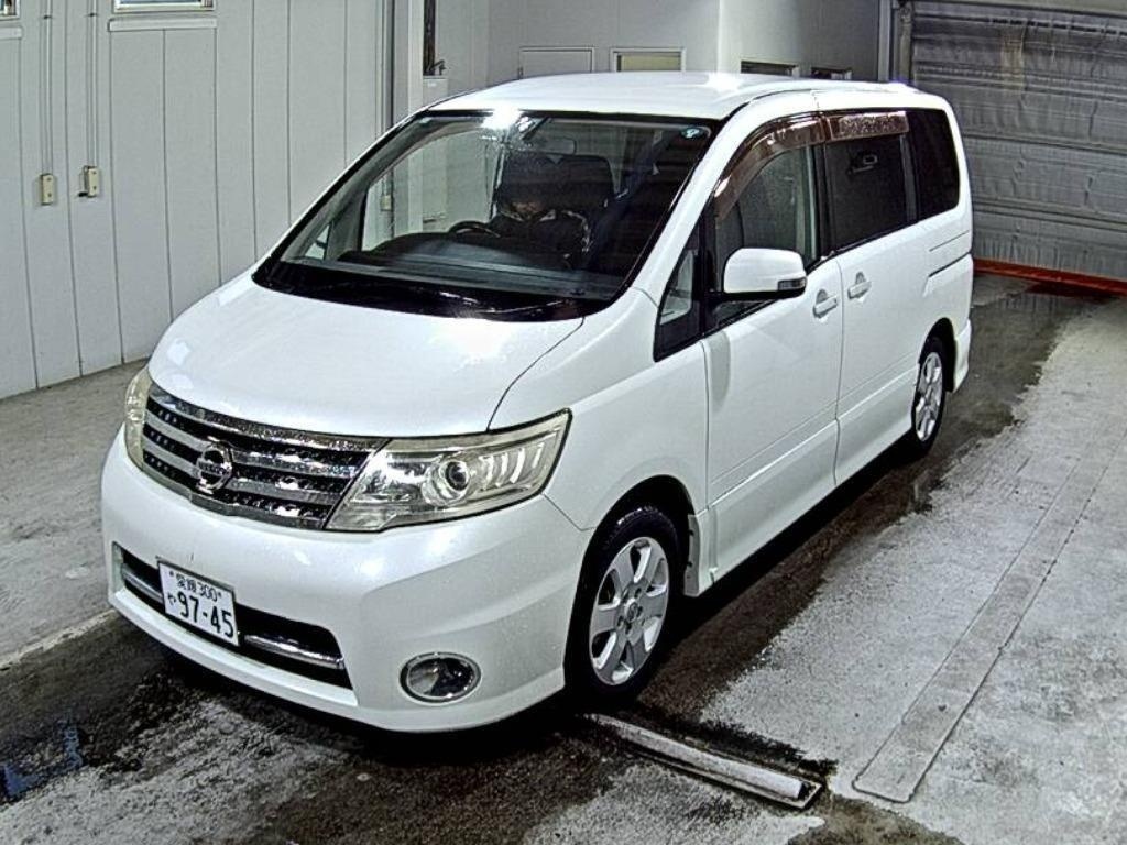 NISSAN SERENA