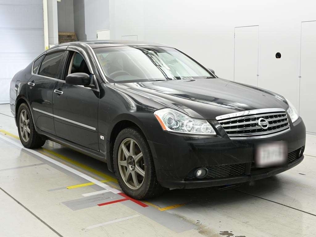 NISSAN FUGA