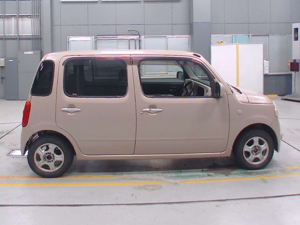 DAIHATSU MIRA COCOA