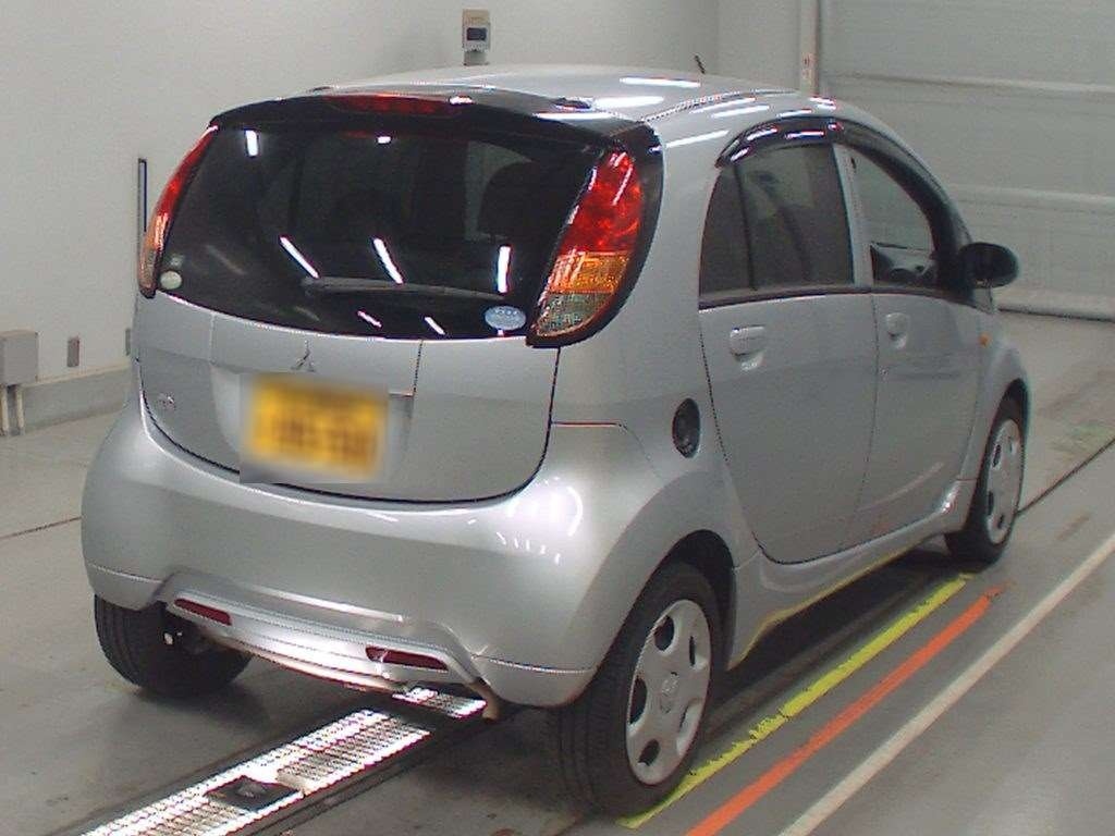 MITSUBISHI I