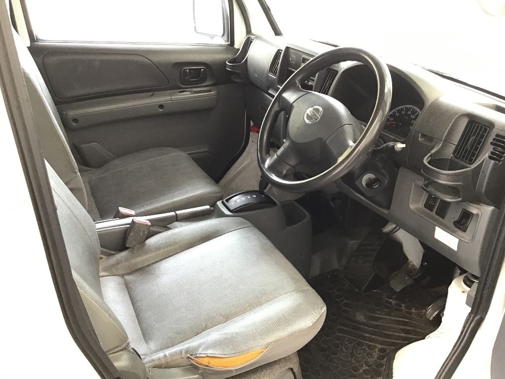 NISSAN NV100 CLIPPER