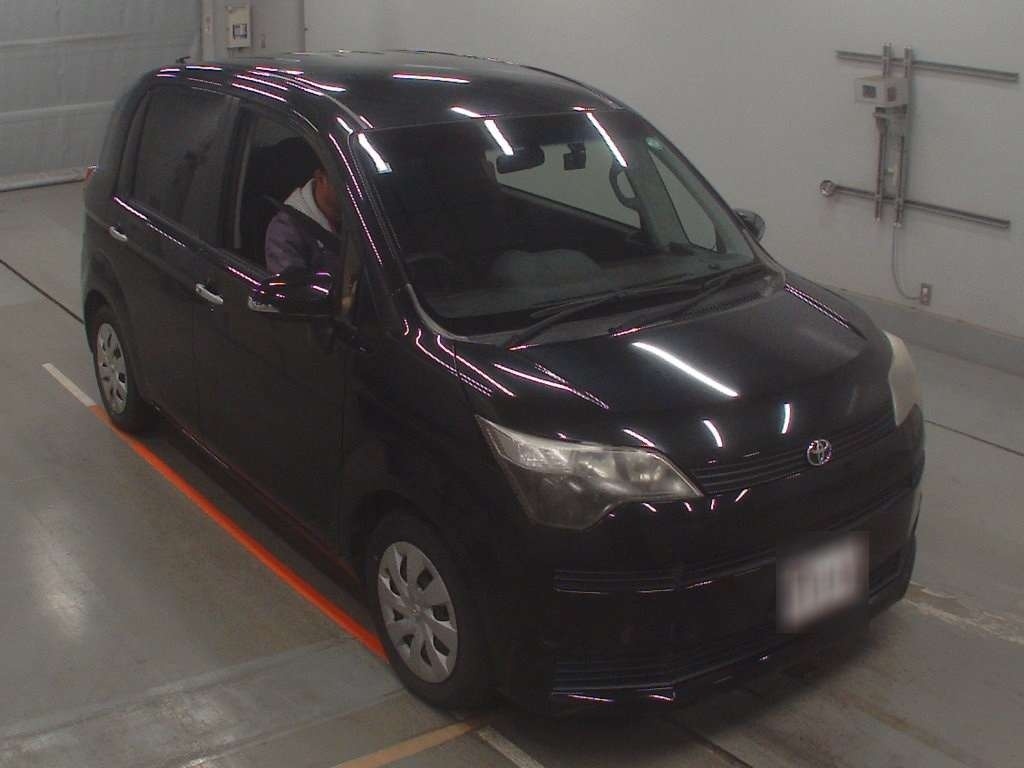 TOYOTA SPADE