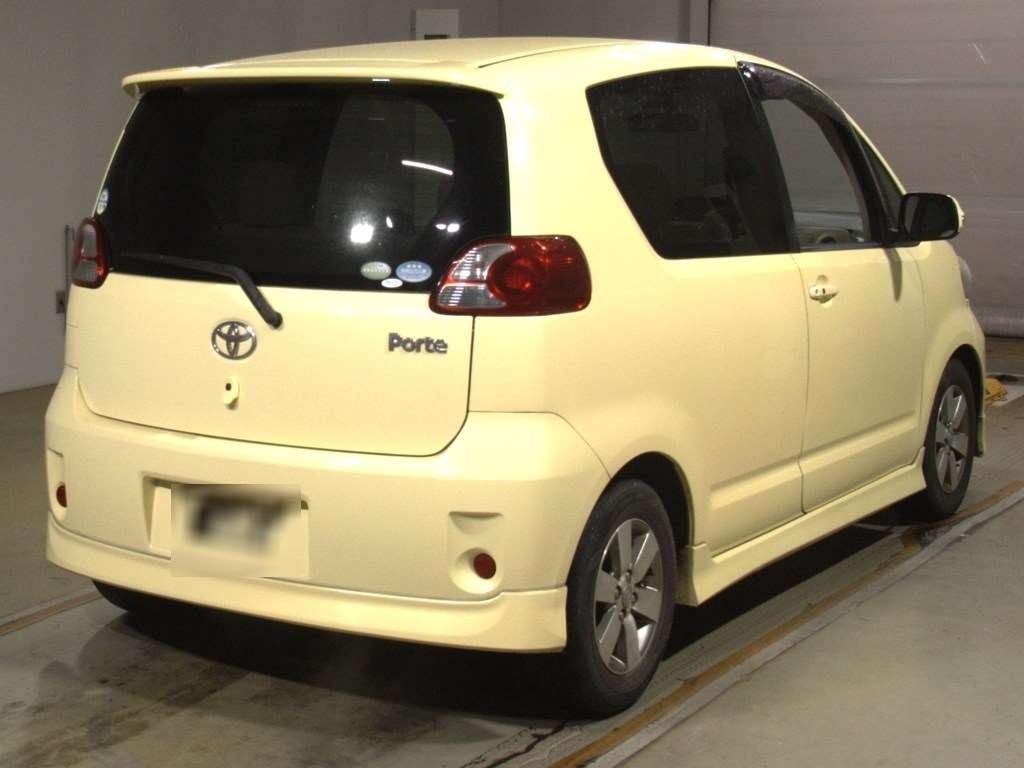 TOYOTA PORTE