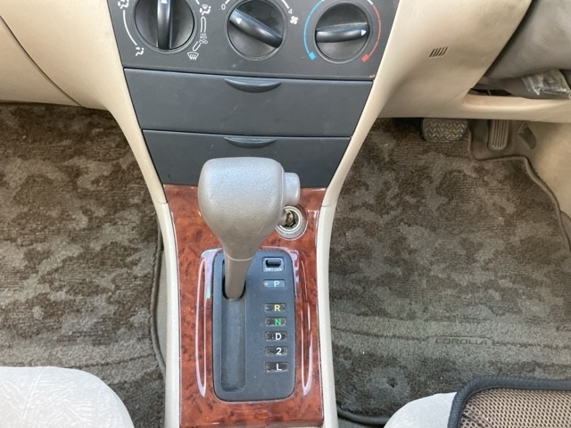 TOYOTA COROLLA