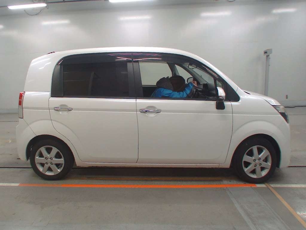TOYOTA SPADE