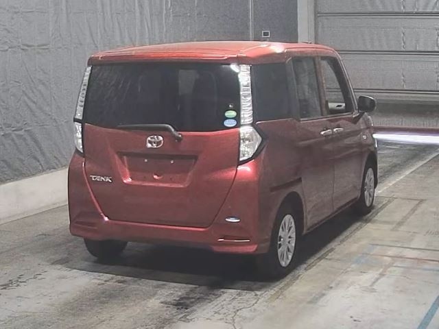 TOYOTA TANK