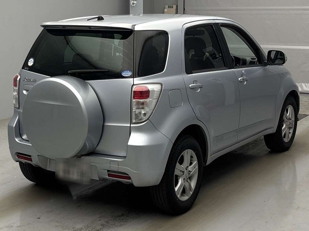 TOYOTA RUSH