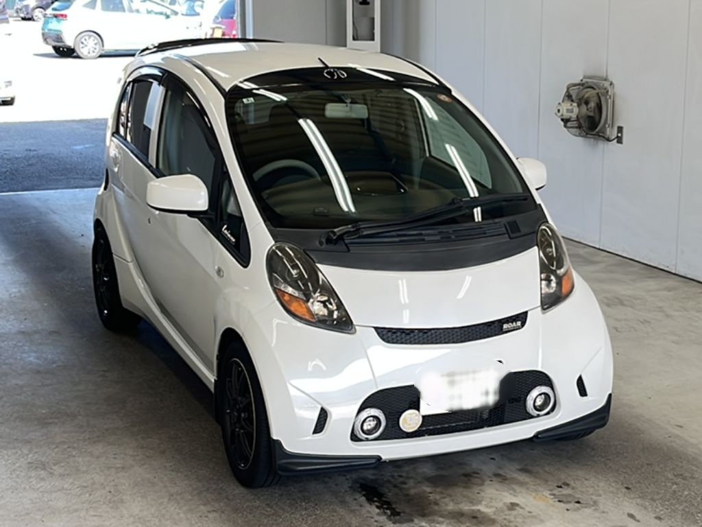 MITSUBISHI I