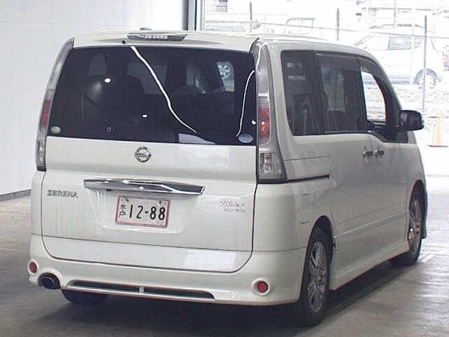 NISSAN SERENA