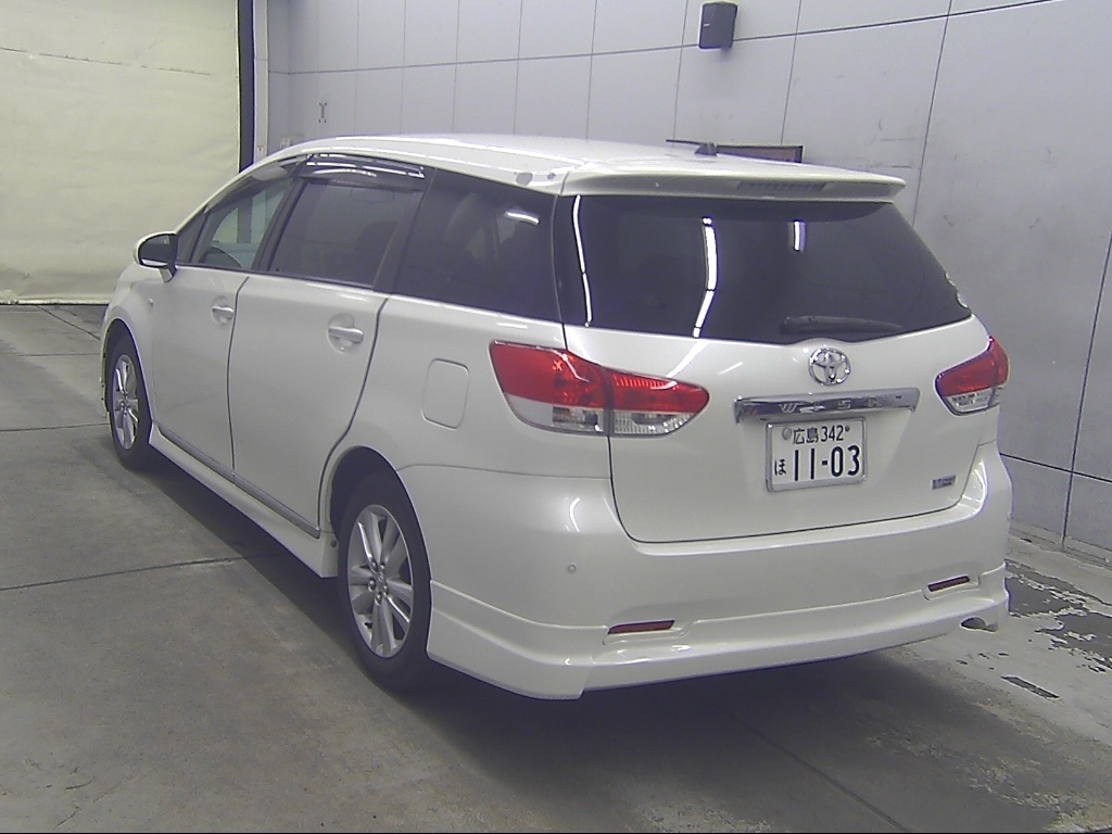 TOYOTA WISH