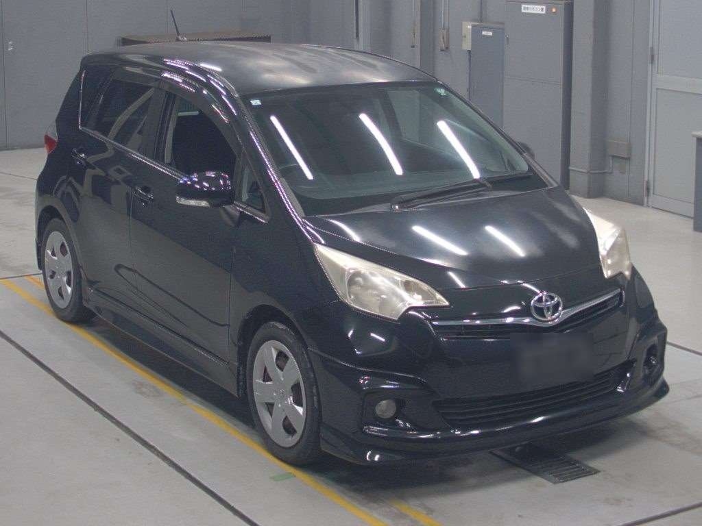TOYOTA RACTIS