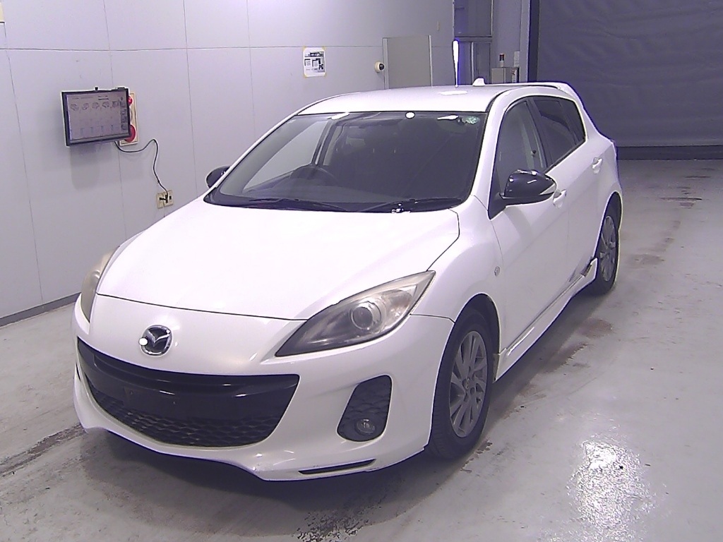 MAZDA AXELA