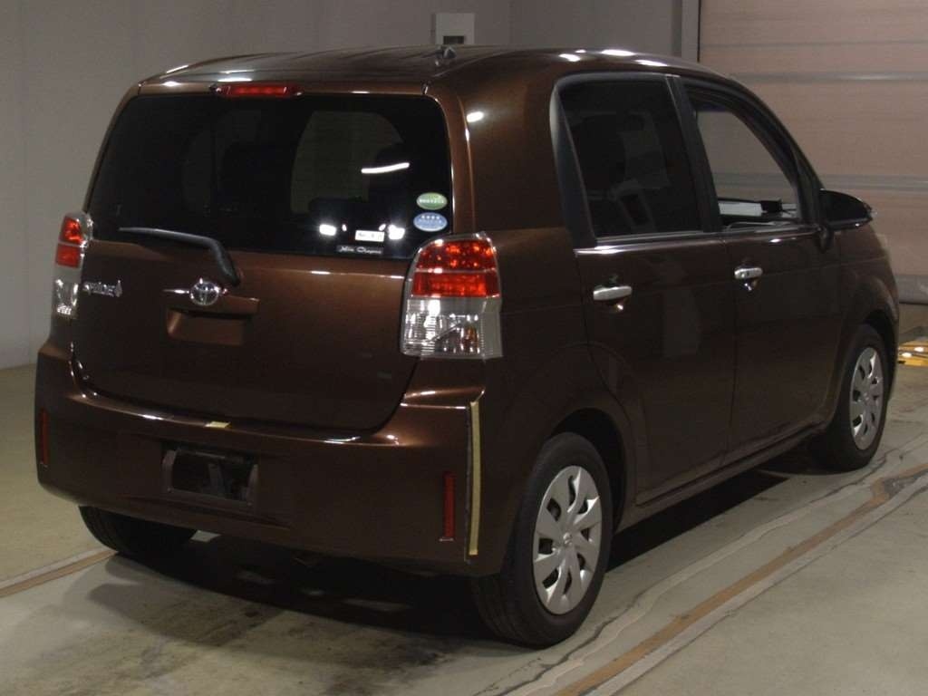 TOYOTA SPADE