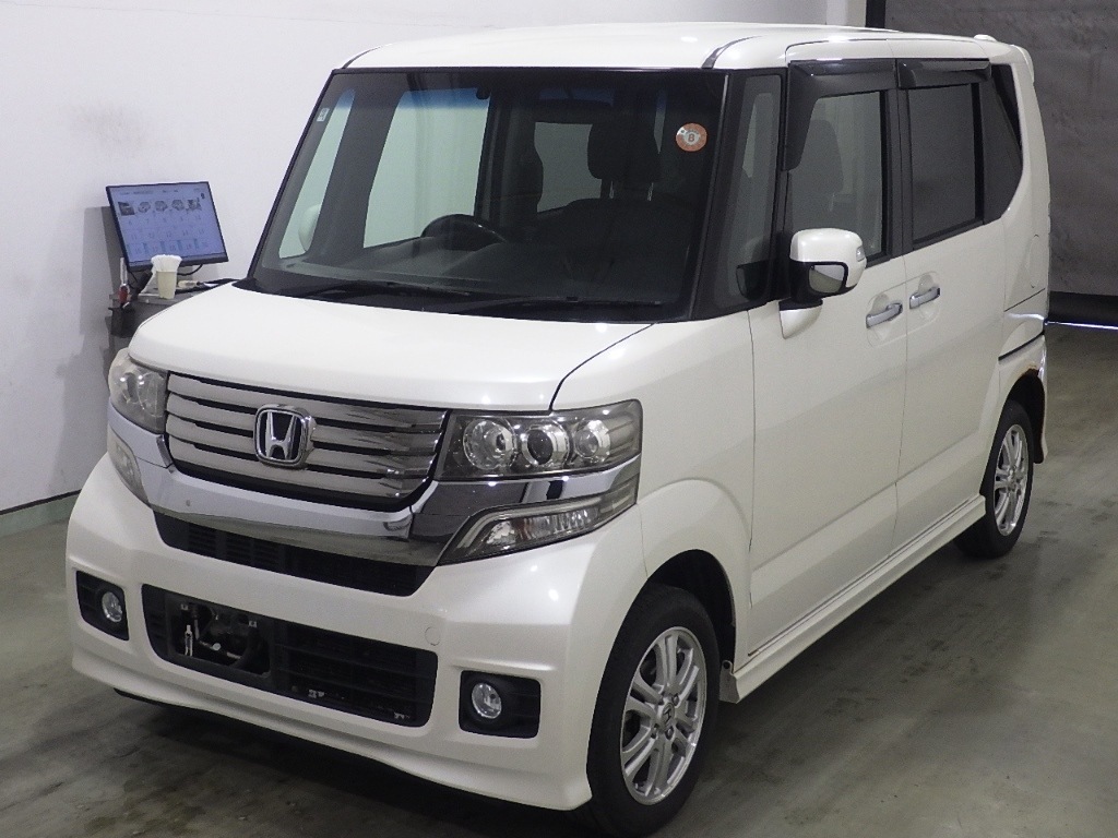 HONDA N-BOX