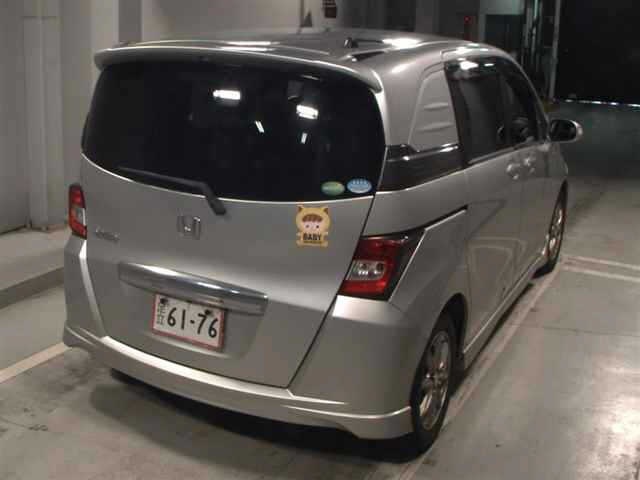 HONDA FREED SPIKE