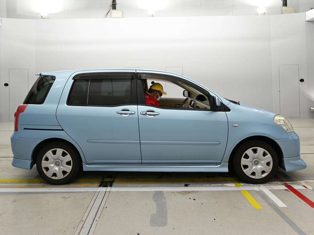 TOYOTA RAUM