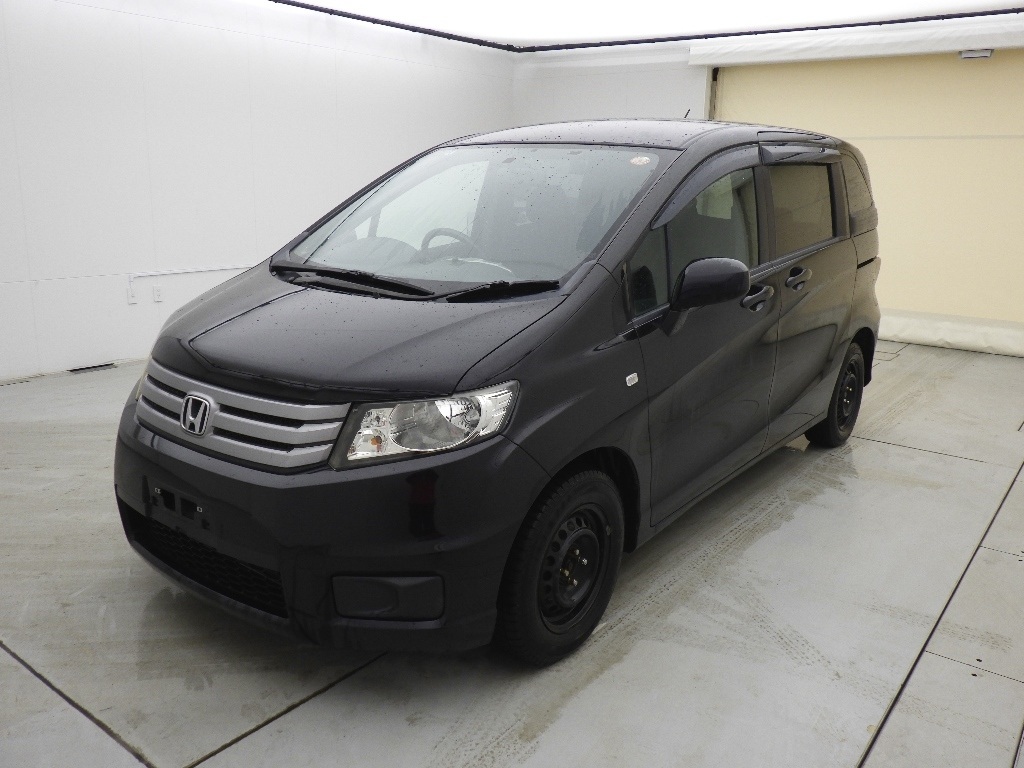 HONDA FREED SPIKE
