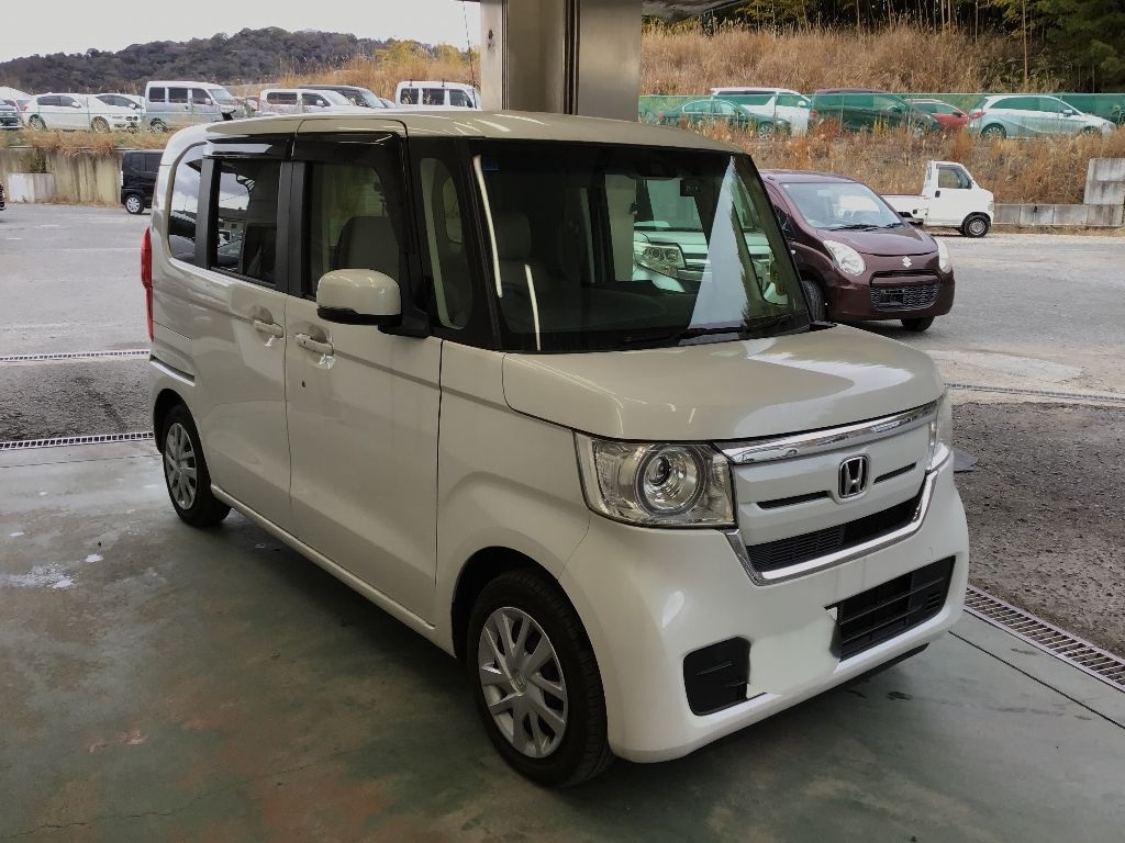 HONDA N-BOX