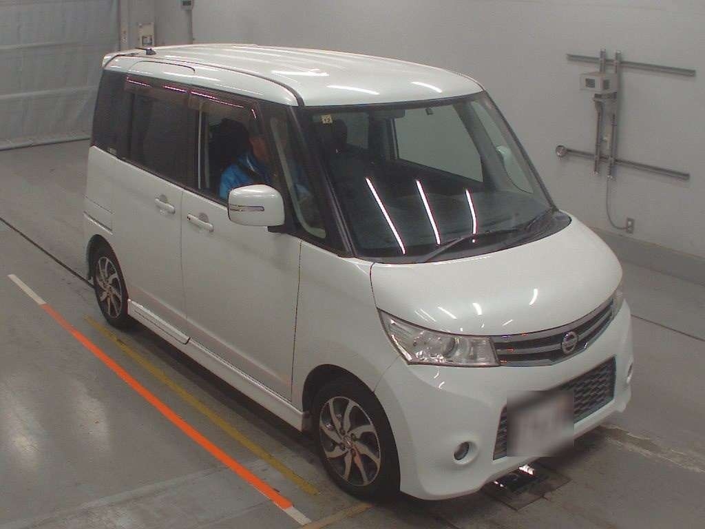 NISSAN ROOX