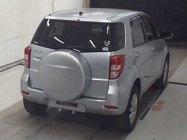 TOYOTA RUSH