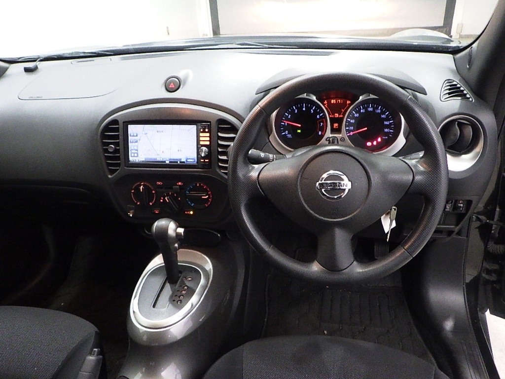 NISSAN JUKE