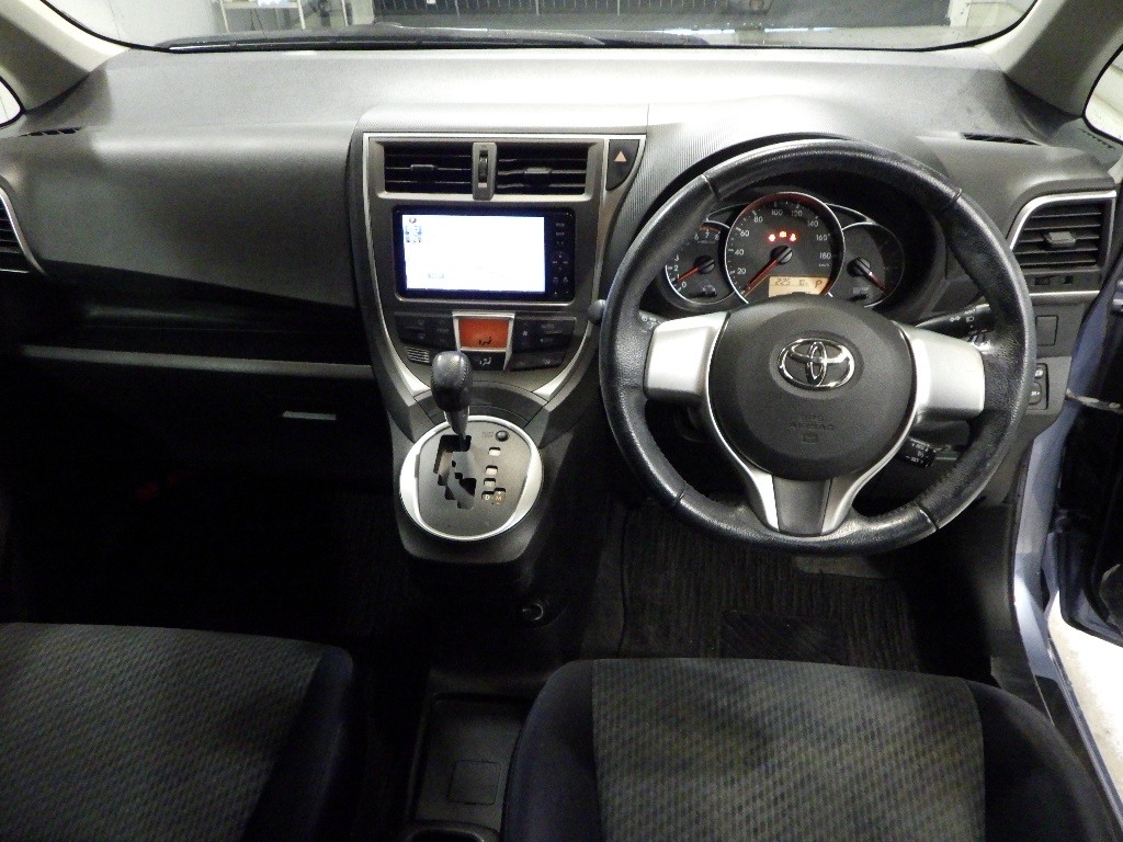 TOYOTA RACTIS