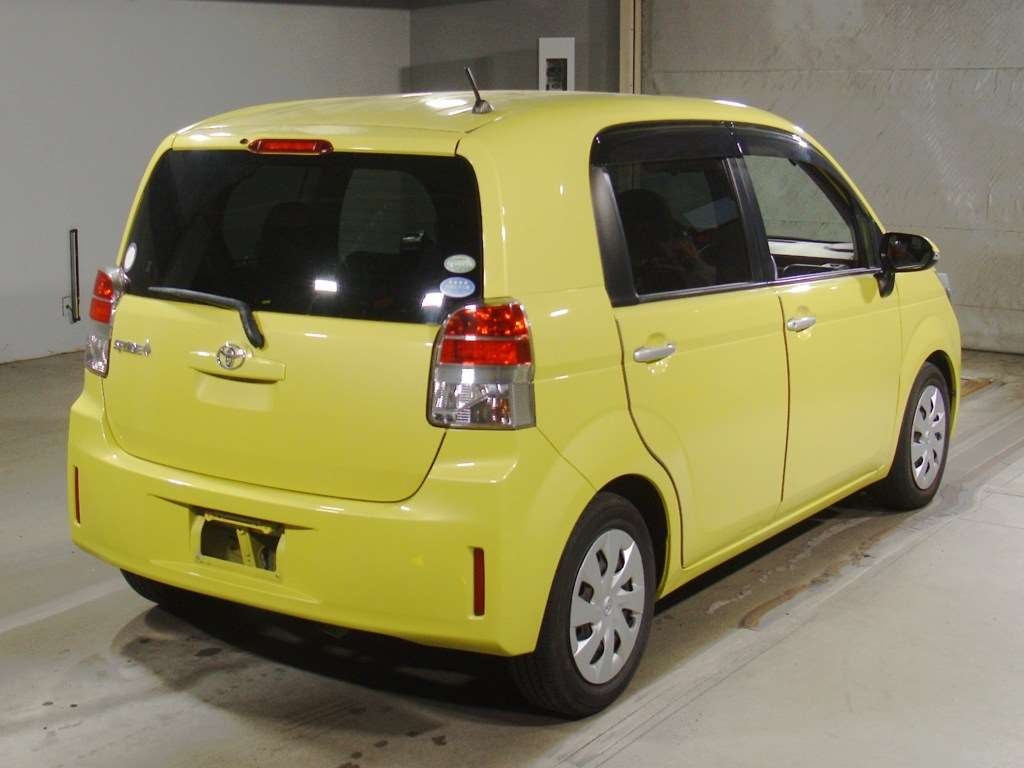 TOYOTA SPADE