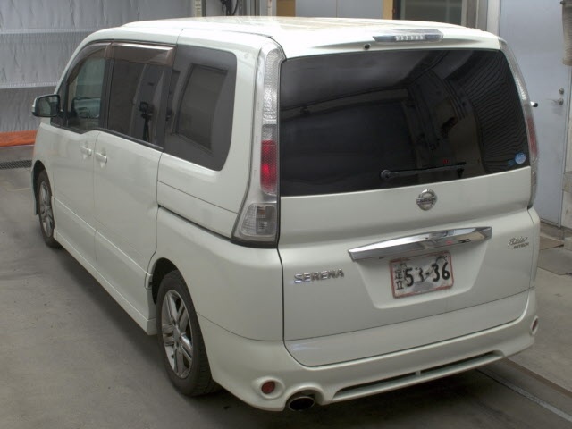 NISSAN SERENA